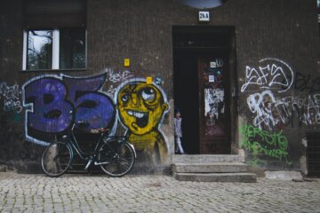 Fassadenreiigung und Graffitientfernung in Düsseldorf